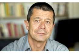 Gli ucronici: Ucronia di Emmanuel Carrère, quando la Storia Riscrive sé Stessa