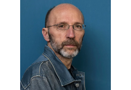 Mauro Covacich racconta Lina: il mistero dell'infanzia tra i palazzi della periferia romana