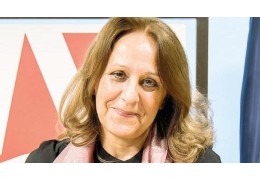 Wanda Marasco con “Di spalle a questo mondo” nella Dozzina del Premio Strega 2025 Wanda Marasco con “Di spalle a questo mondo” nella Dozzina del Premio Strega 2025