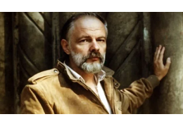 Gli ucronici: Viaggio in un Mondo Diverso-Alla Scoperta de "La Svastica sul Sole" di Philip K. Dick Gli ucronici: Viaggio in un Mondo Diverso-Alla Scoperta de "La Svastica sul Sole" di Philip K. Dick